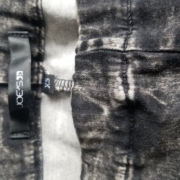 Joe's Jeans "The Legging" - Picture 4 of 5